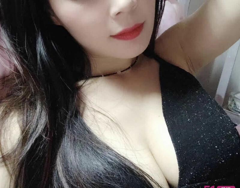 身材很好 颜值可以