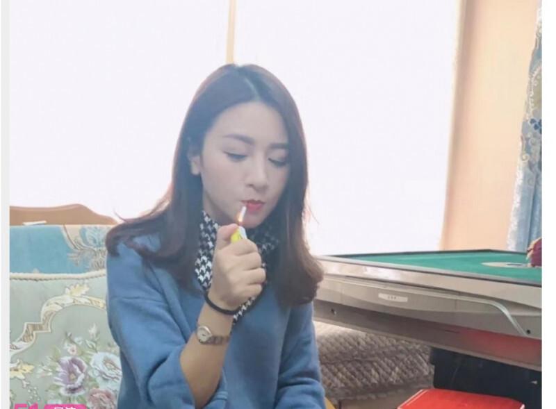 很漂亮的兼职MM