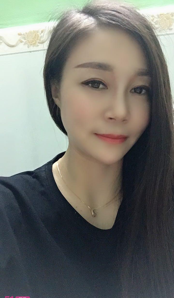 小成熟御姐小莉
