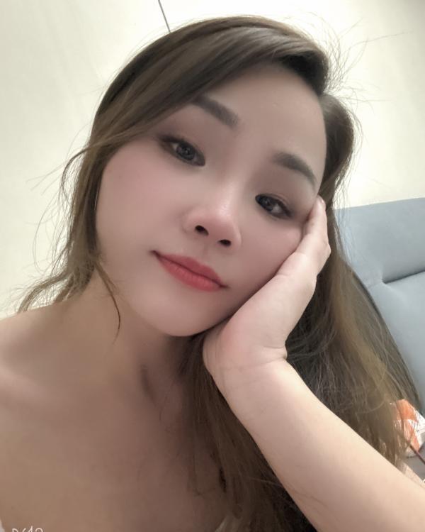 身材不错的服务型少妇