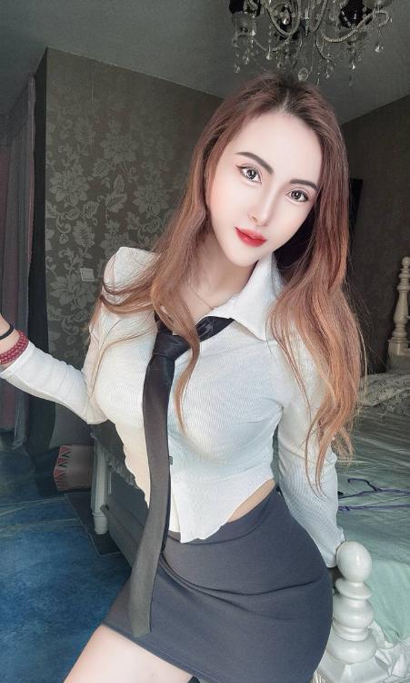 性感身材服务系妹子