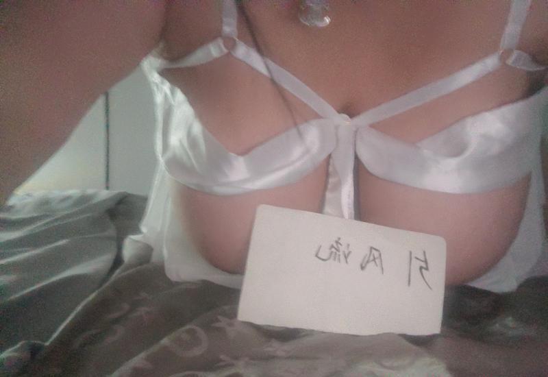 丰满巨乳小姐姐