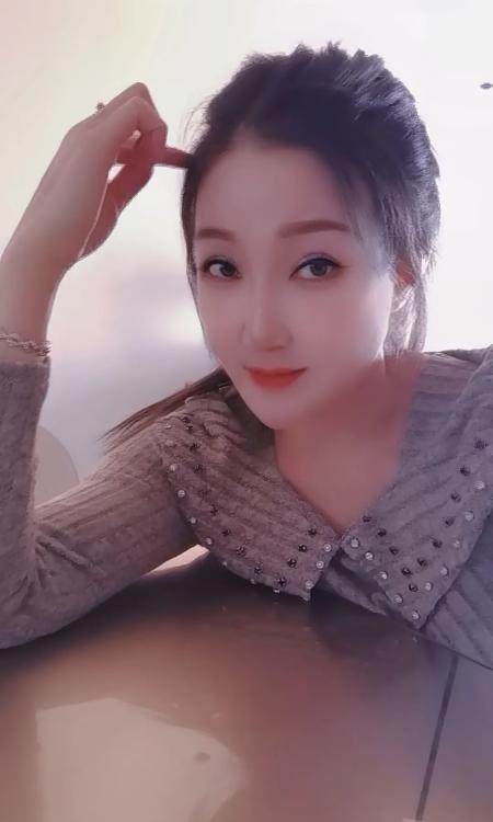 瑶海苗条御姐少妇