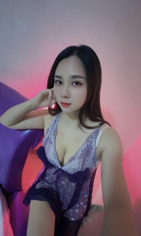 禅城蜜桃臀小茜