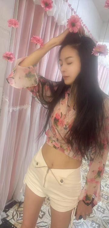 南山黑丝170大长腿