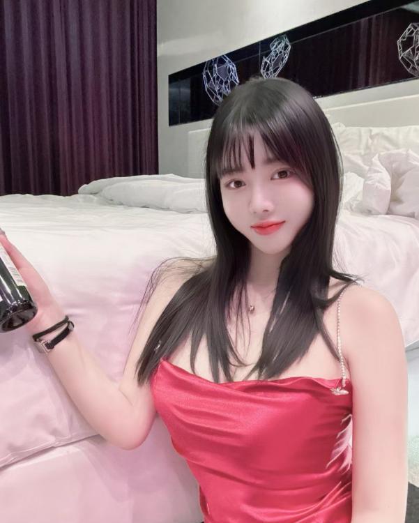 颜值嫩妹杉杉老师