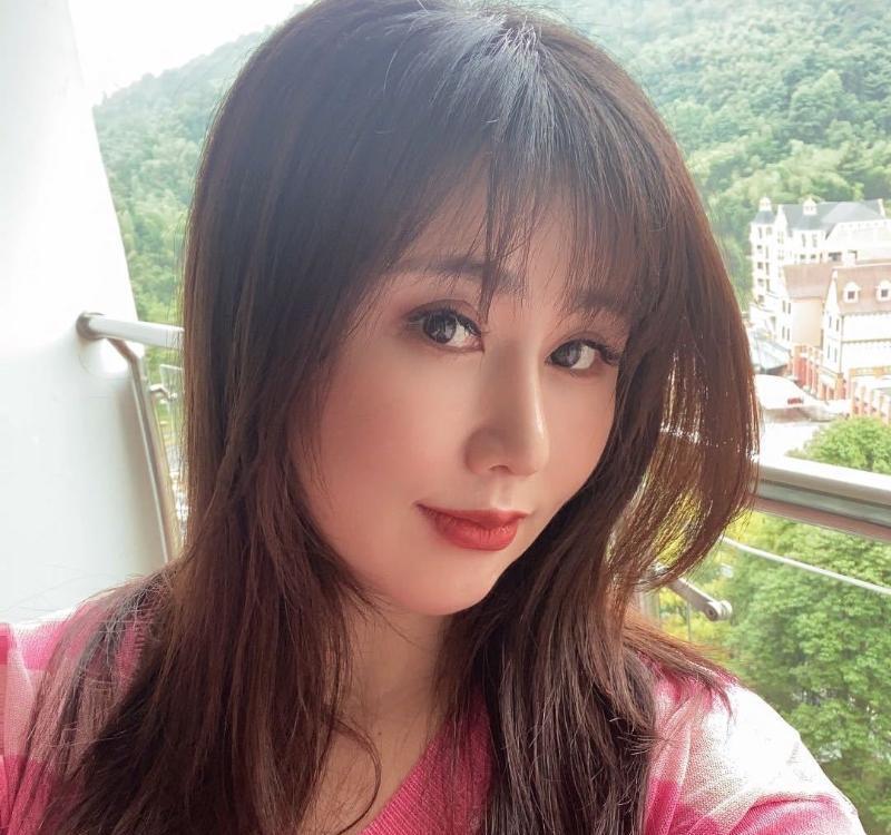 抓龙筋大奶骚妇