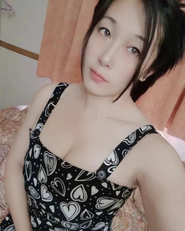 会动会夹的妹子