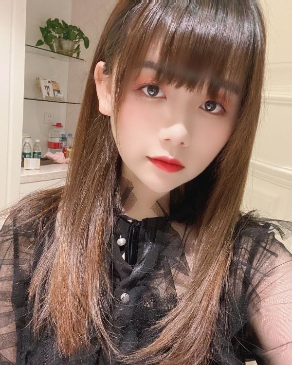 美艳风骚年轻妹子