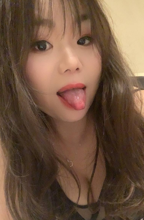 大胸少妇小姨妹