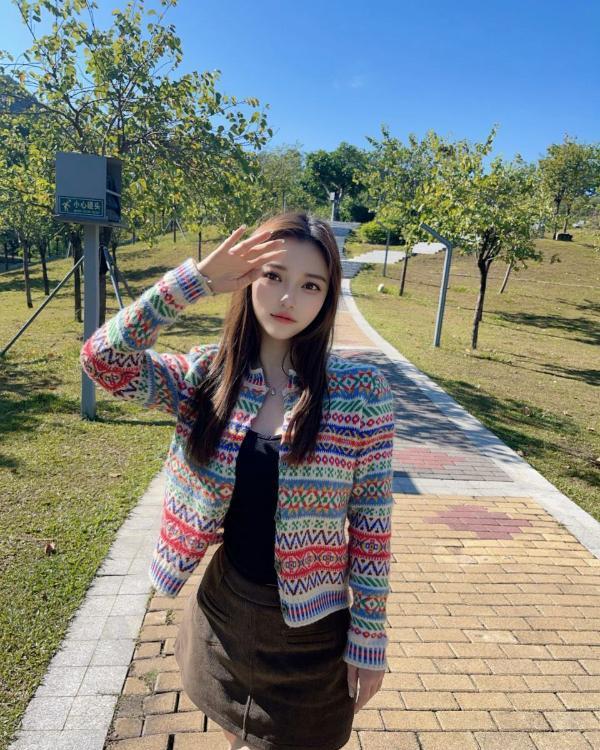 南山蜜桃臀颜值老师