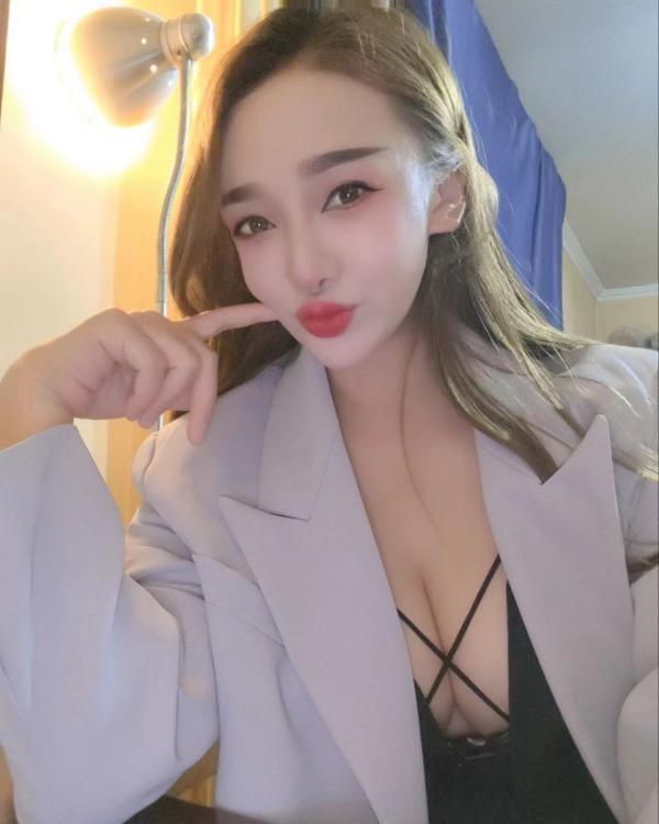 潘家园巨乳小姨子