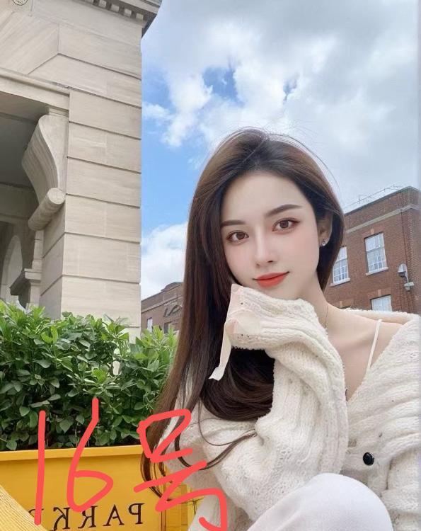 清涩8位在店随意挑选