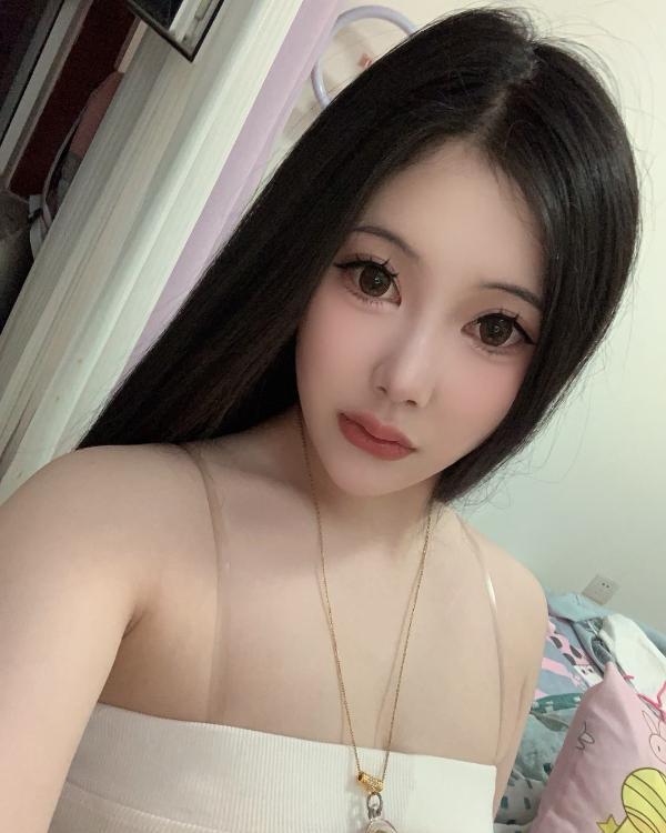 大胸制服服务系