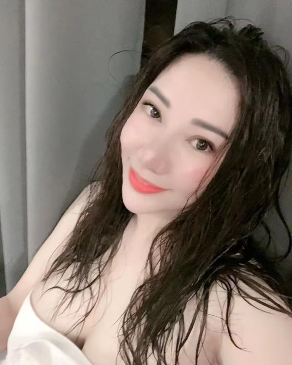 瑶海性感大胸少妇