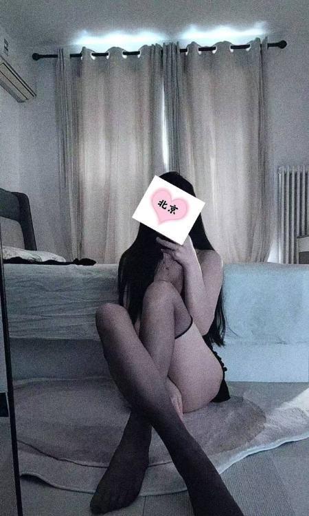 服务系贴心长腿老师