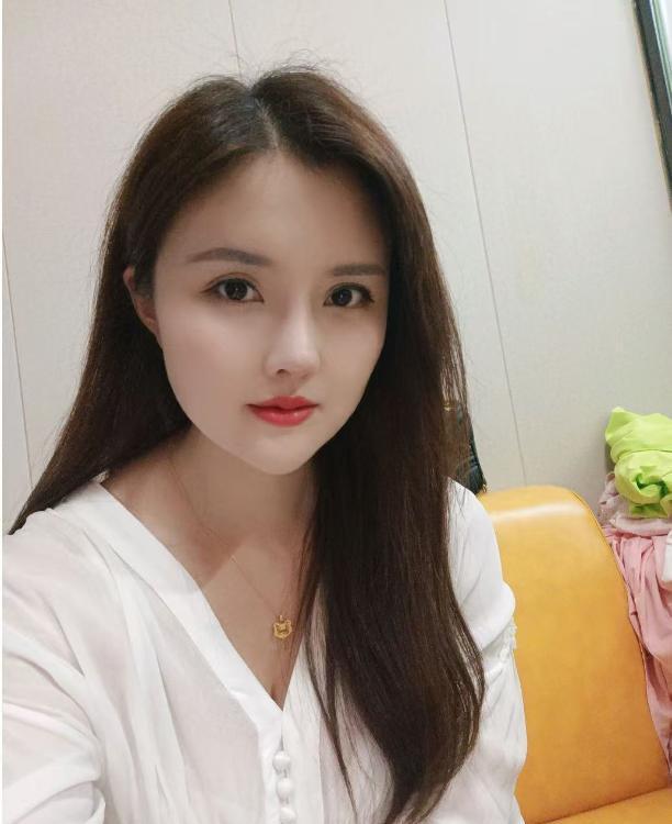 西乡美乳李一桐