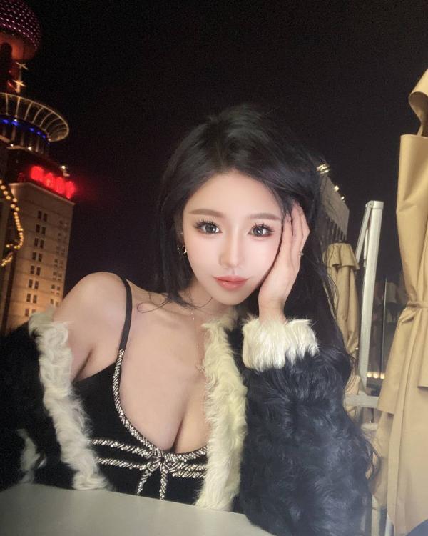 风情妩媚颜值御姐