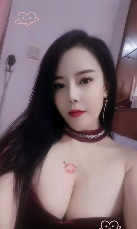 爆乳女神气质绝佳