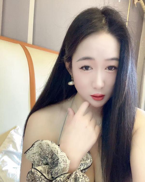 温柔初夏小姐姐