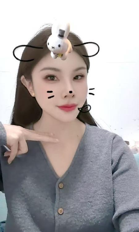 很有女友感的波波