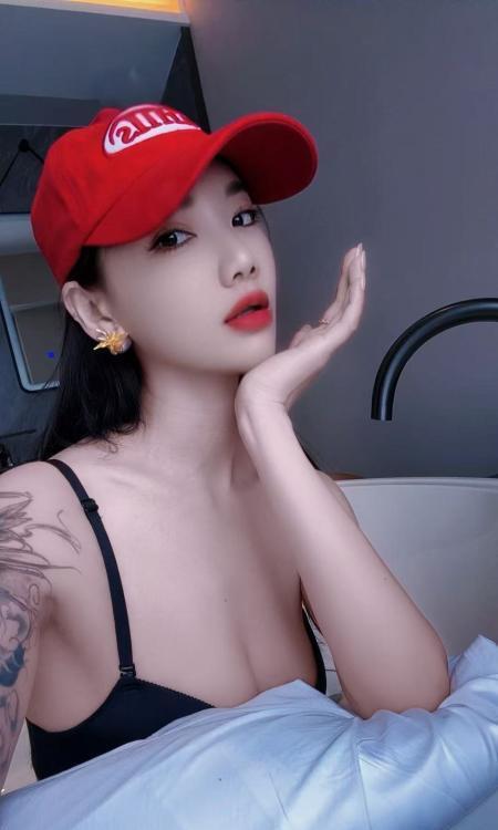 性价比超高美女铭铭