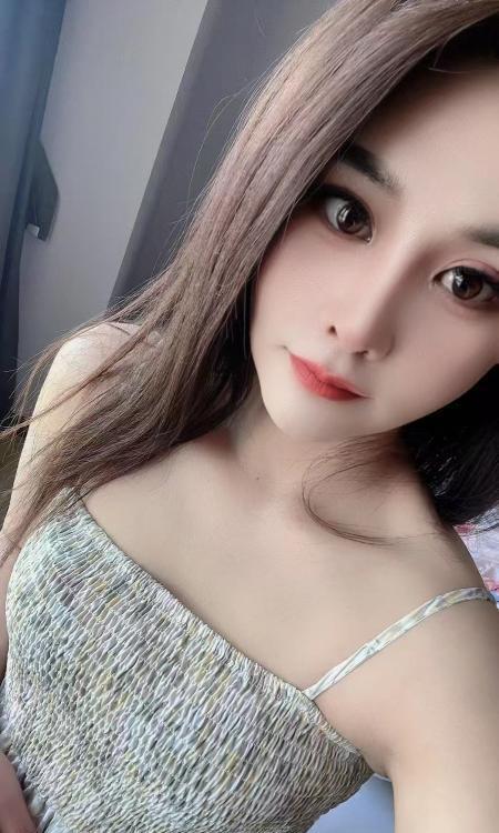 滨海邻家小姐姐