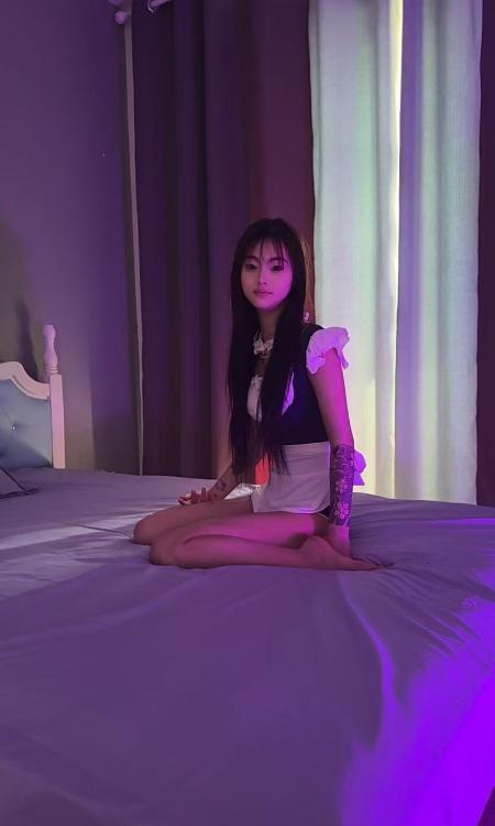 刚下海07年妹妹