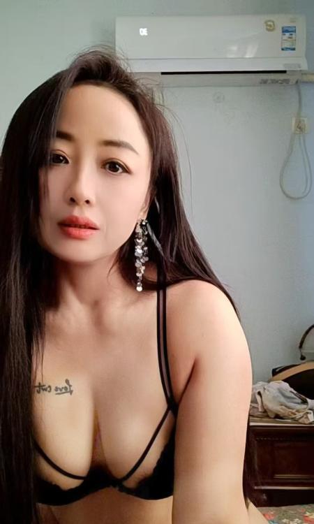 洪山韵味少妇佳佳