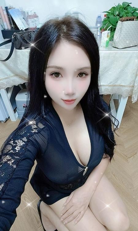 甜美风骚少妇彤彤