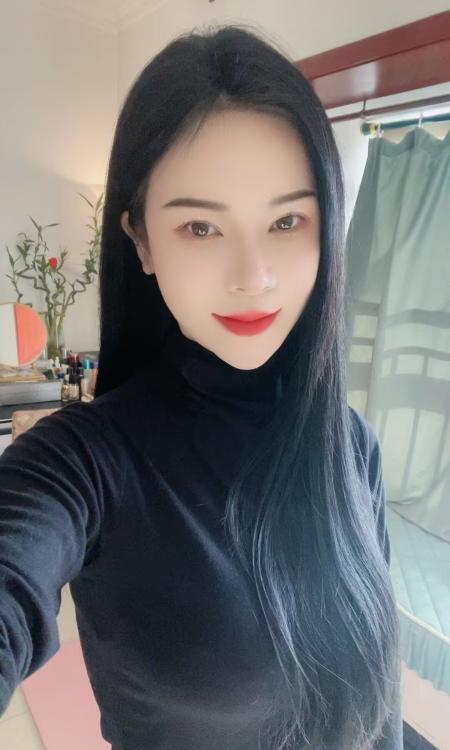 体育场少妇贝贝