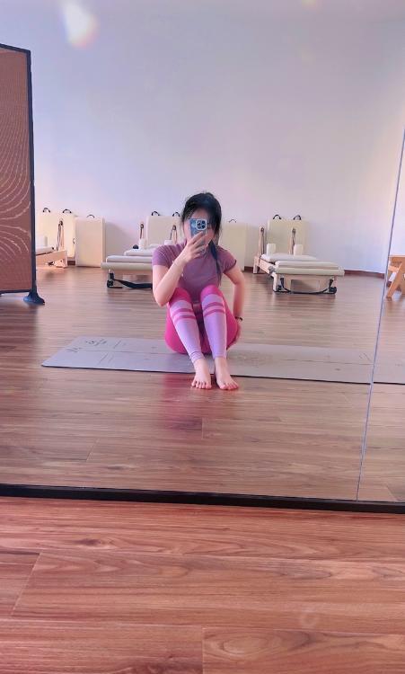 瑶海佳苑瑜伽媚妹