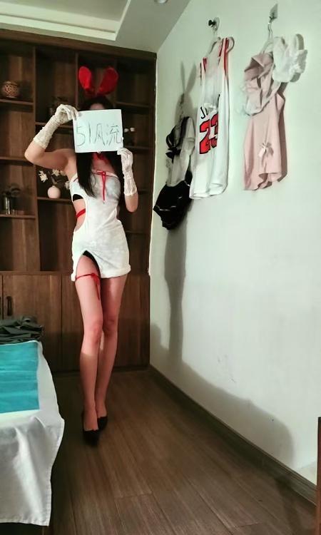 雨花清涩美女多多