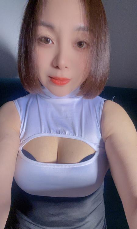 南门大屁股少妇