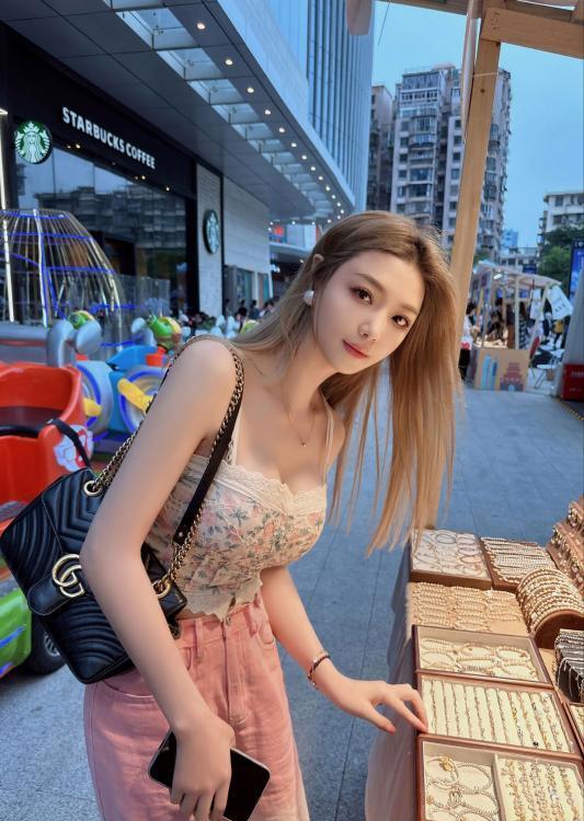 思明区小九月美女老师