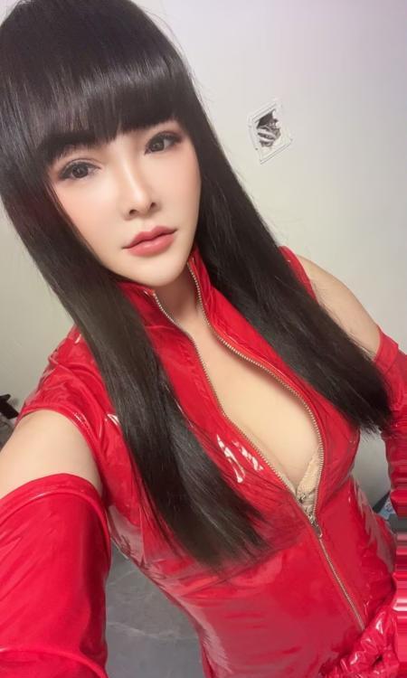 油坊桥红衣少妇