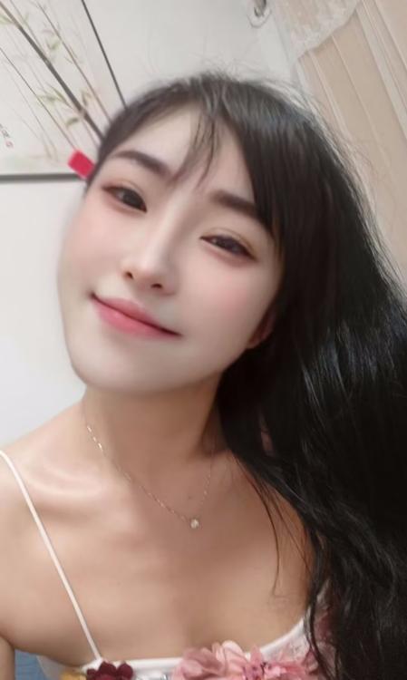 红岭北大胸东北姐姐