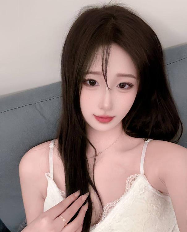 女友感天河小糯米