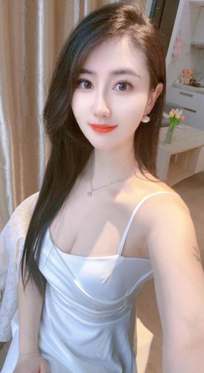 龙岗区嫩妹美美