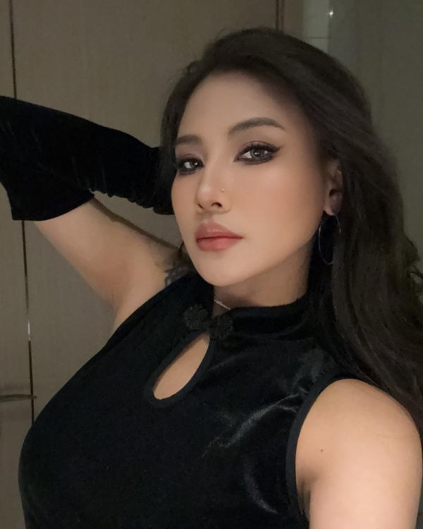 萧山会跳舞妖娆御姐