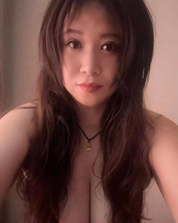 津南微胖水多熟妇