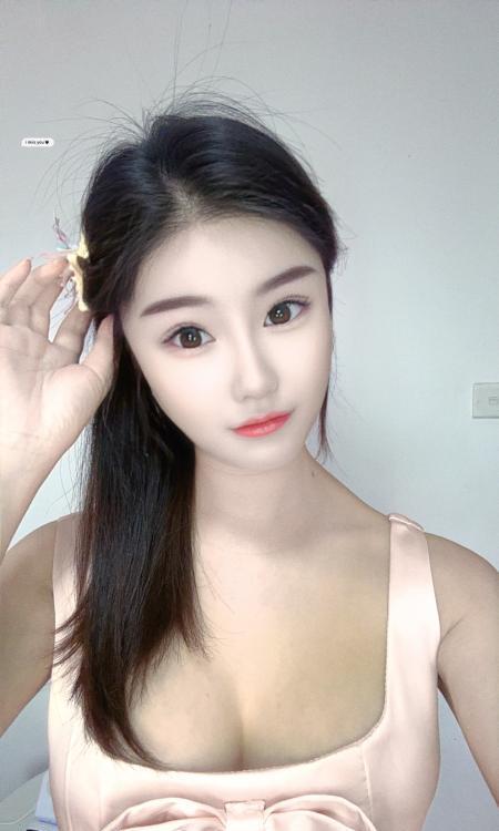 性感小蛮腰思甜