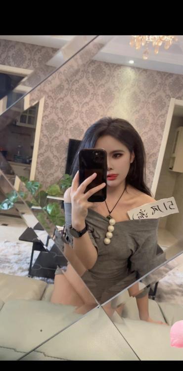 江宁魔鬼身材小骚货