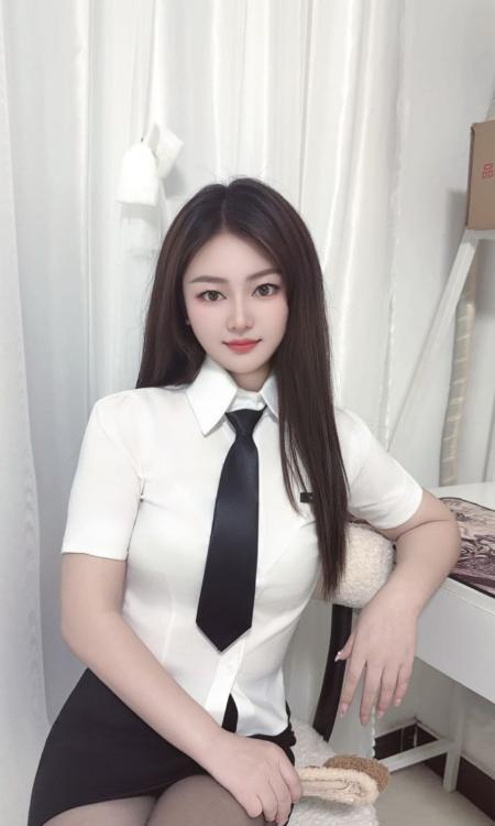 性感OL秘书制服恋恋