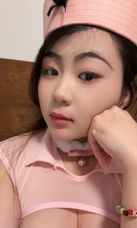 建邺可爱大胸嫩妹米子