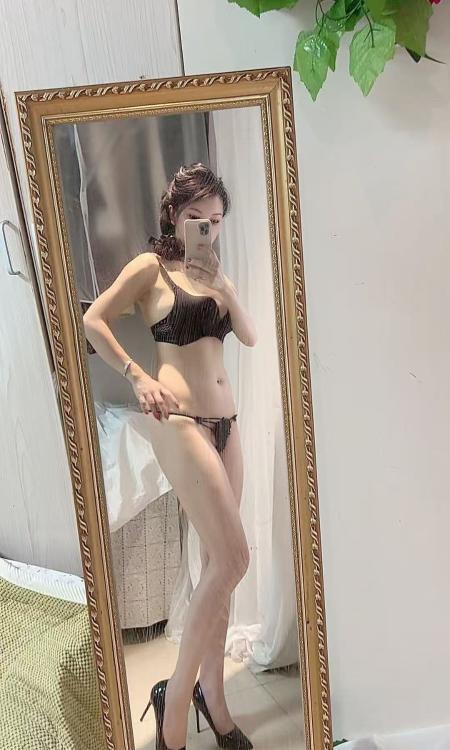 大胸大屁股大长腿