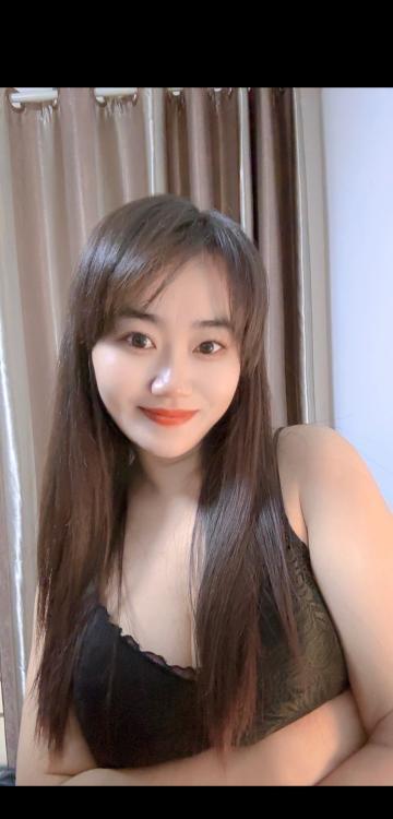 西苑大胸萌妹子