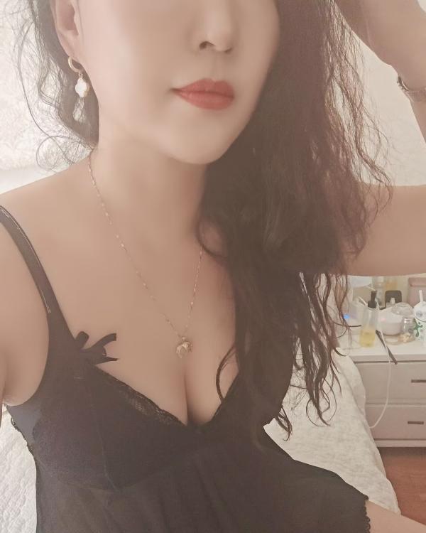 花果园奶香人妻可儿