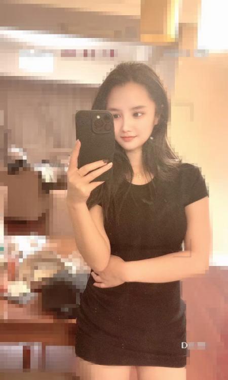 性感制服小妹真真