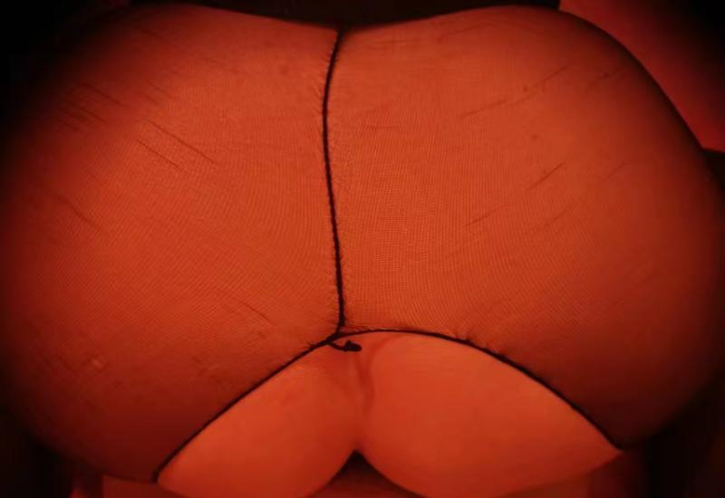 身材苗条的大奶子熟女